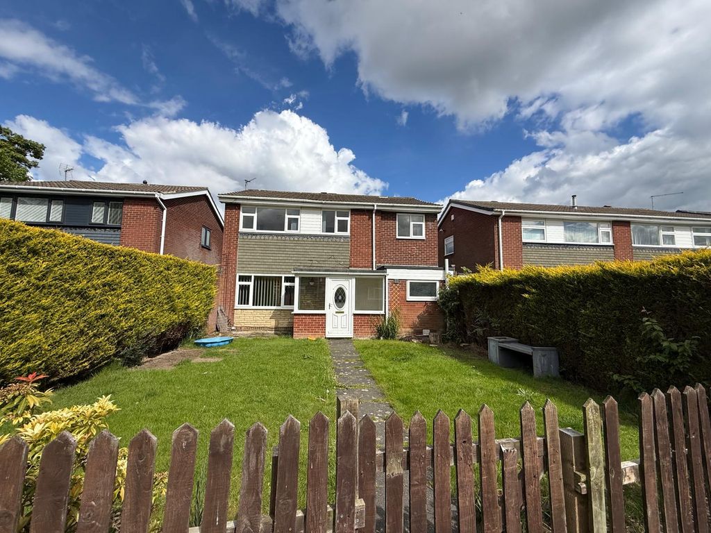 Property photo 1 of 15 External