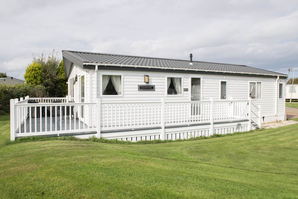 Property photo 3 of 47