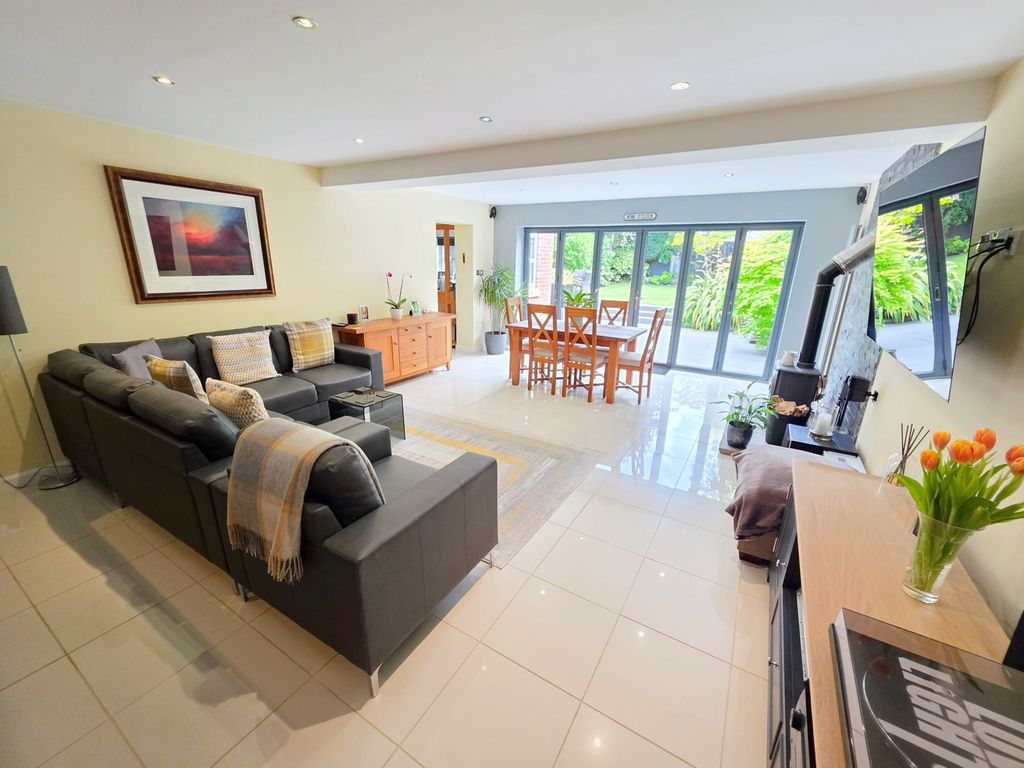 Property photo 2 of 29