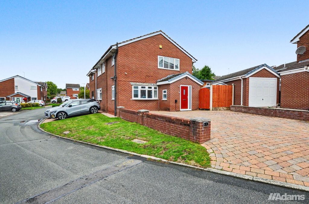 Property photo 1 of 43