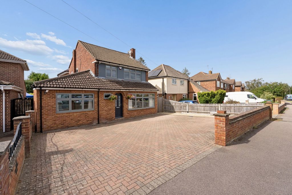 Property photo 1 of 39