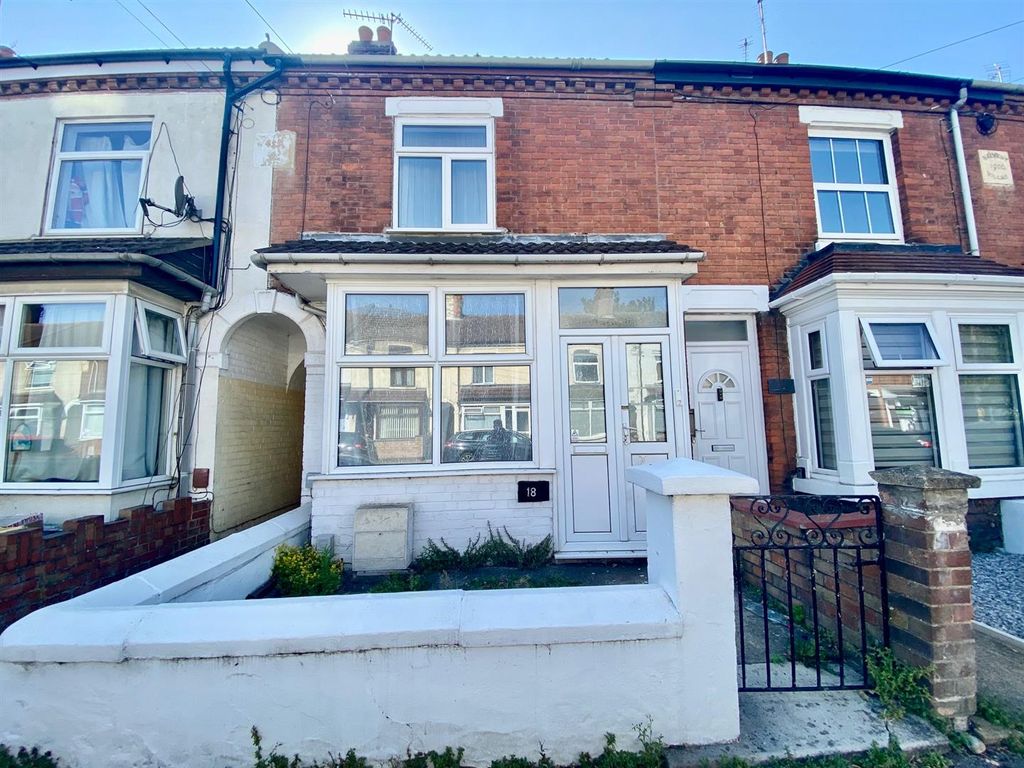 Property photo 1 of 2