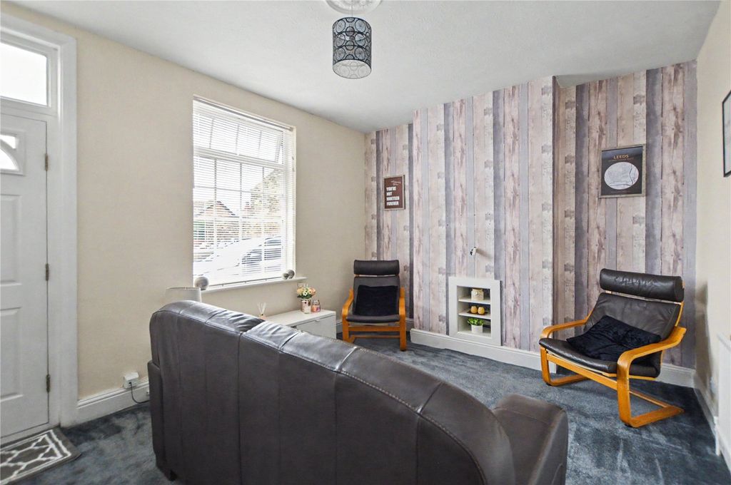 Property photo 2 of 18 Picture No. 19