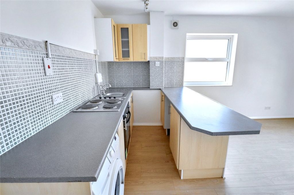 Property photo 1 of 6 Picture No. 06