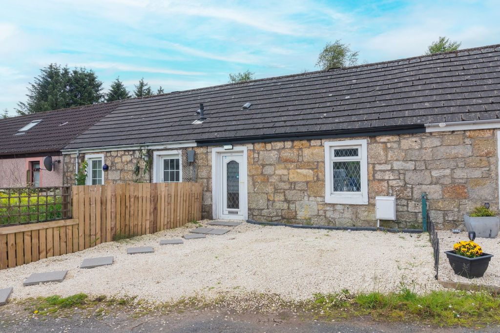Property photo 1 of 19 External