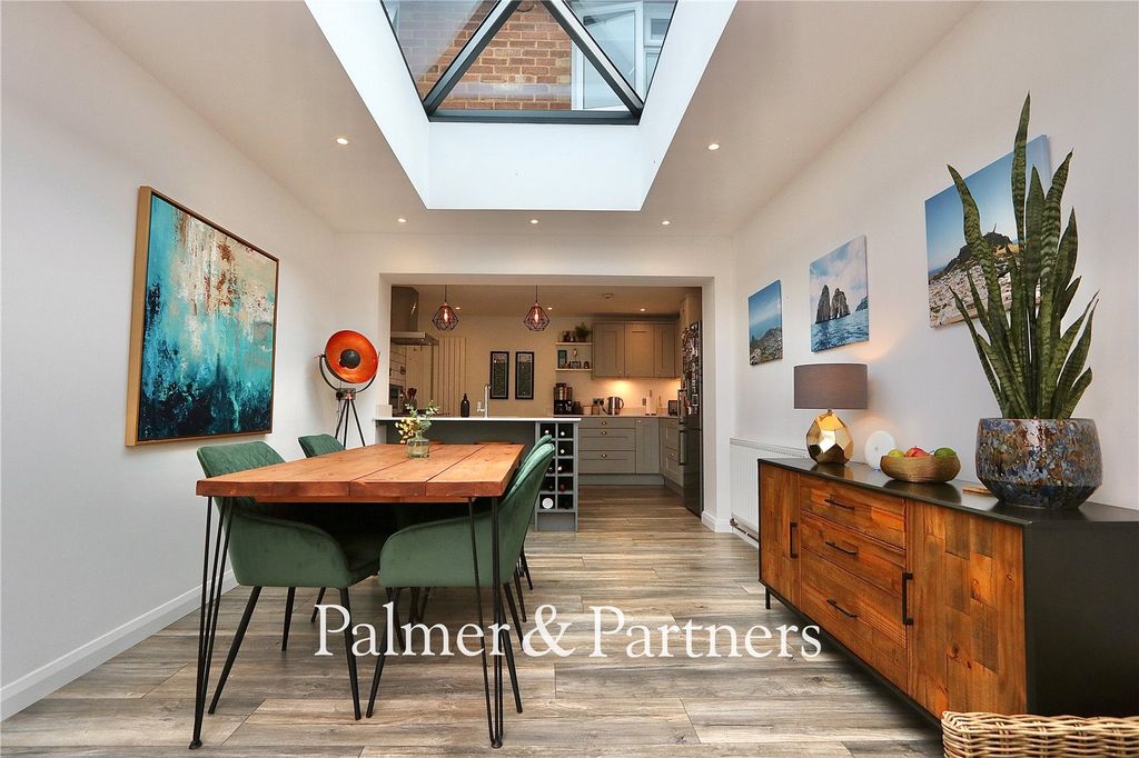 Property photo 3 of 30 Picture No. 08