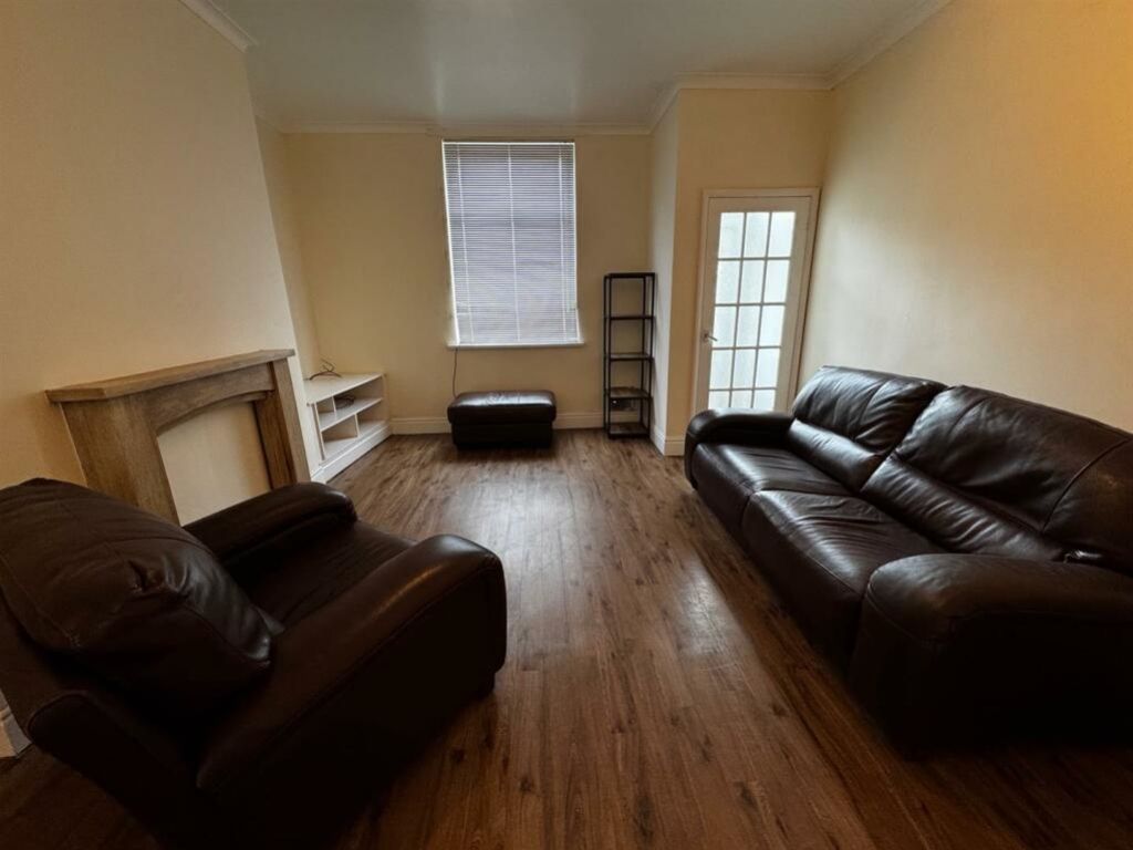 Property photo 2 of 9 136682_33478126_Img_01_0000