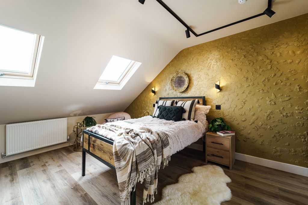 Property photo 2 of 6