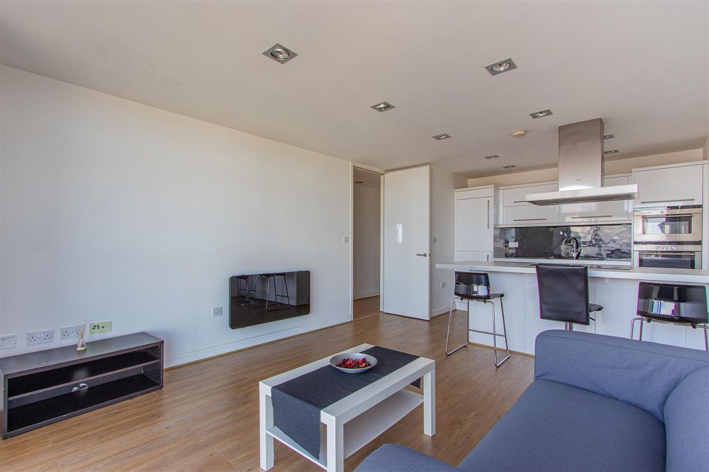 Property photo 2 of 12 Altolusso 253-8.Jpg