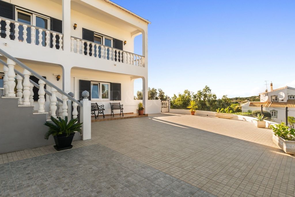 Property photo 1 of 30