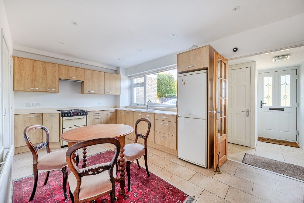 Property photo 3 of 11