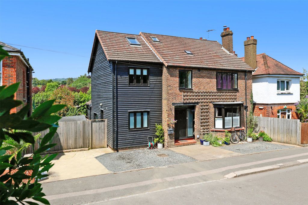 Property photo 1 of 19 Picture No. 02