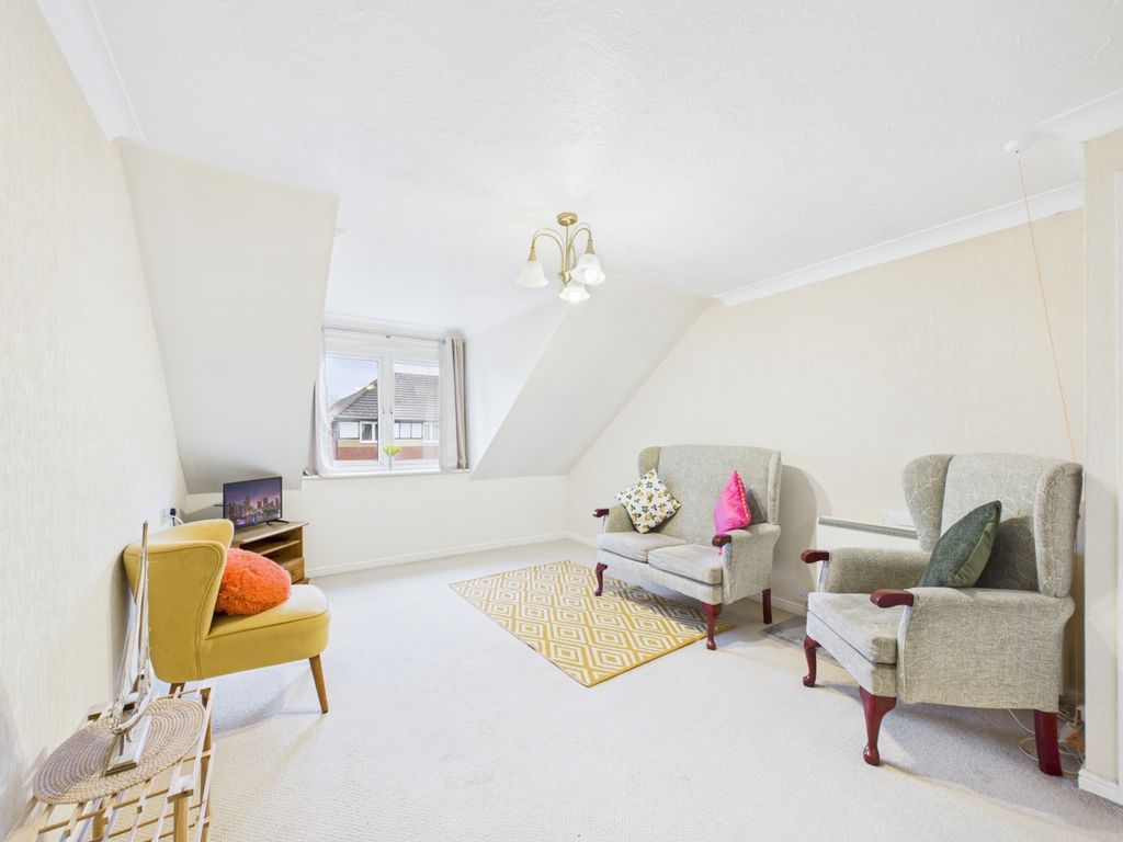 Property photo 2 of 15 Cam02386G0-Pr0163-Still001