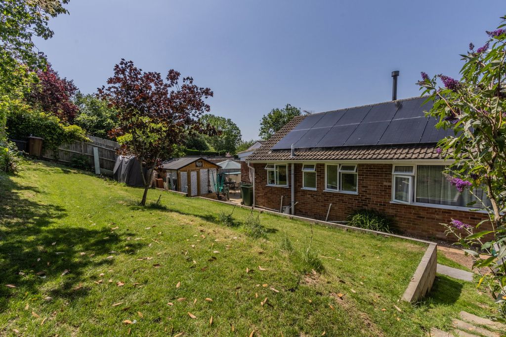 Property photo 3 of 11