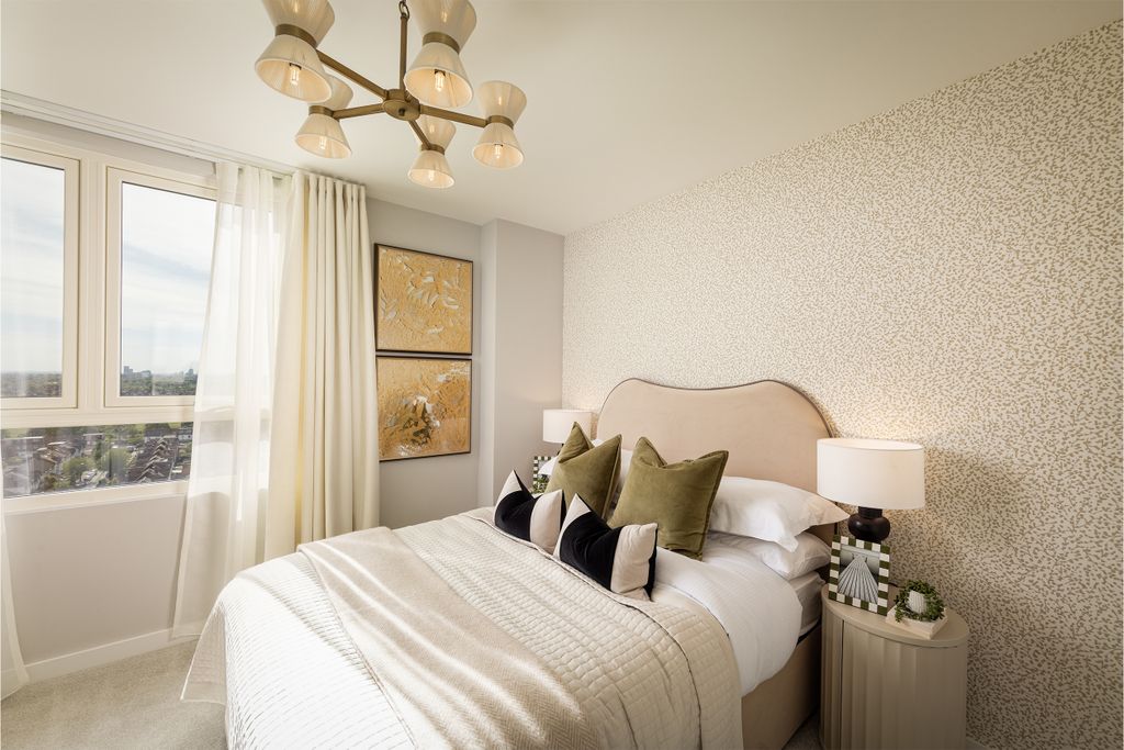 Property photo 3 of 6 Royal Gateway - Show Home - Bedroom