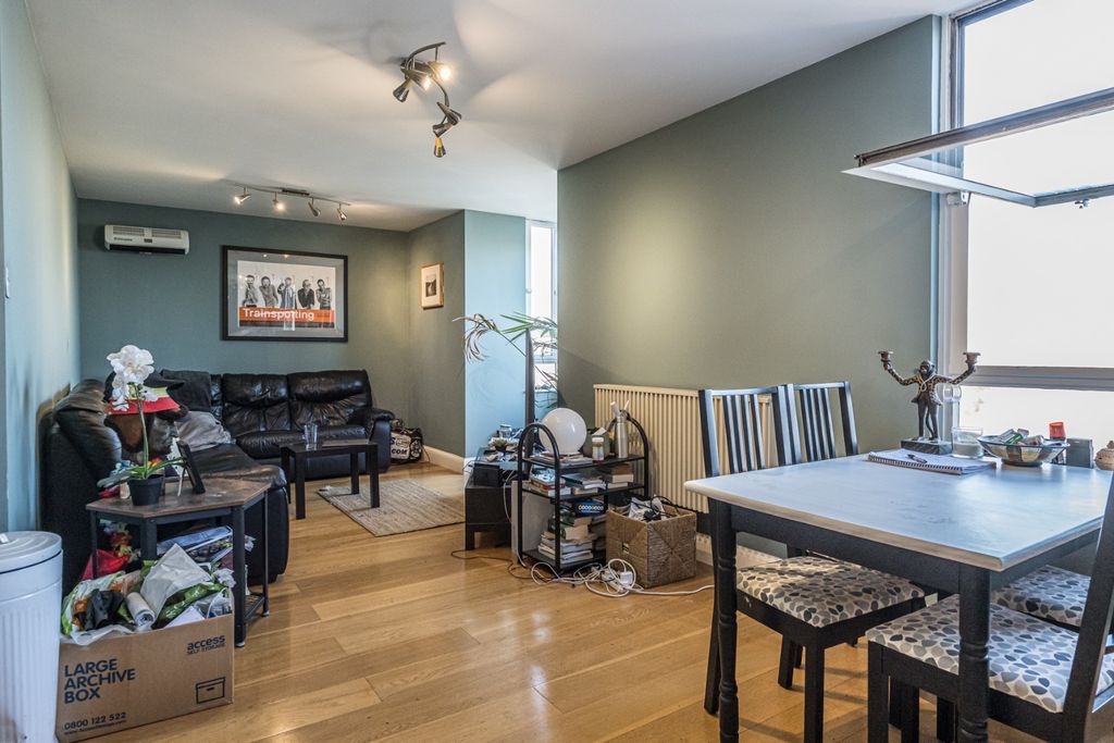 Property photo 3 of 26 2096837