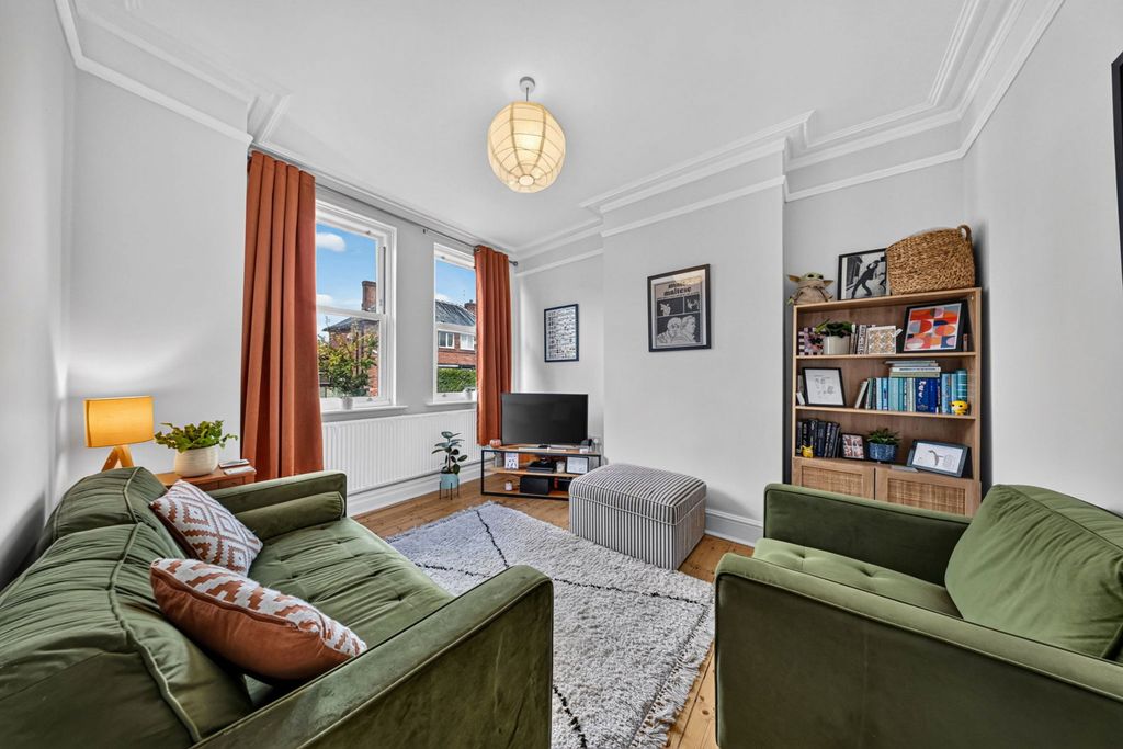 Property photo 2 of 14