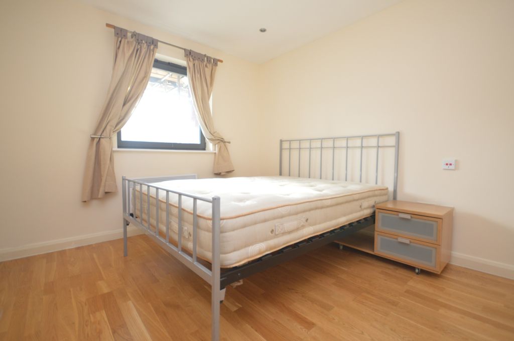 Property photo 1 of 12 2 Double Bedroom Apartment To Rent