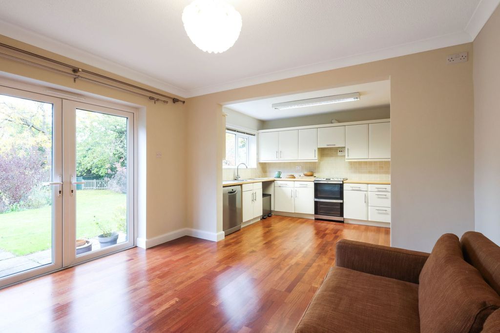 Property photo 3 of 23