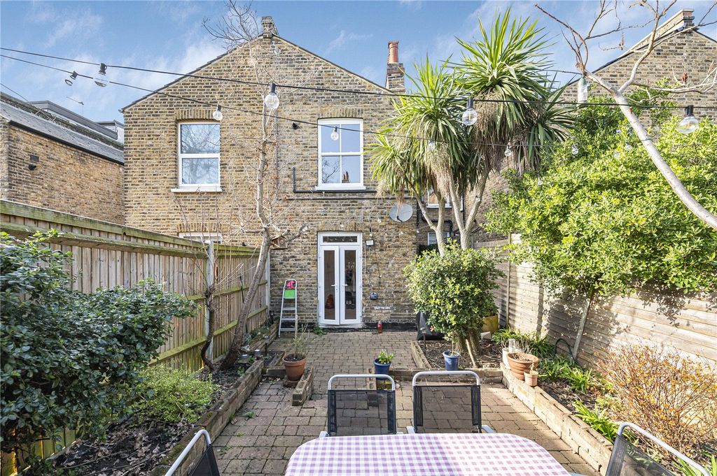 Property photo 2 of 12 Picture No. 07