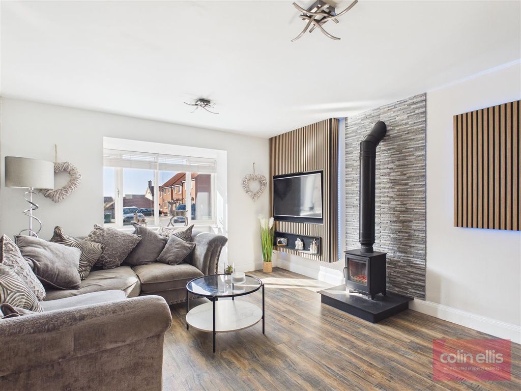 Property photo 2 of 22 Cam05075G0-Pr0292-Still001.Jpg