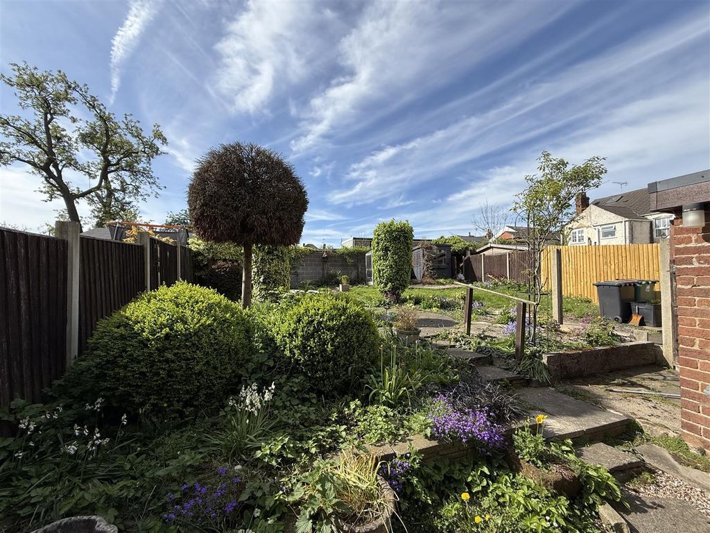 Property photo 2 of 15 Fairfield 19.Jpg