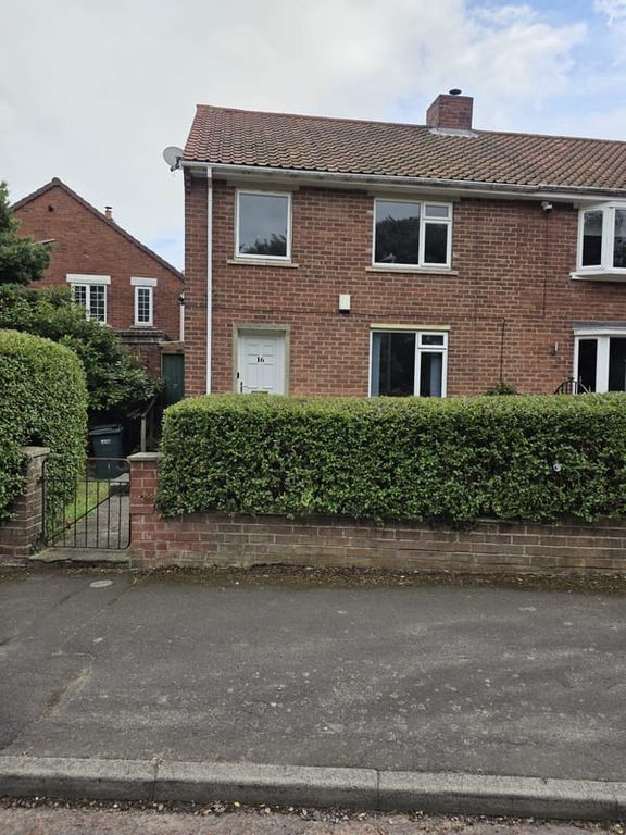Property photo 2 of 11