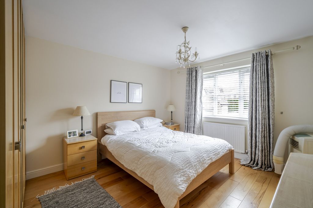 Property photo 3 of 22