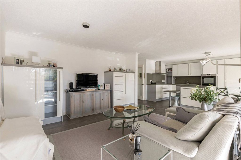 Property photo 2 of 15 Picture No. 02