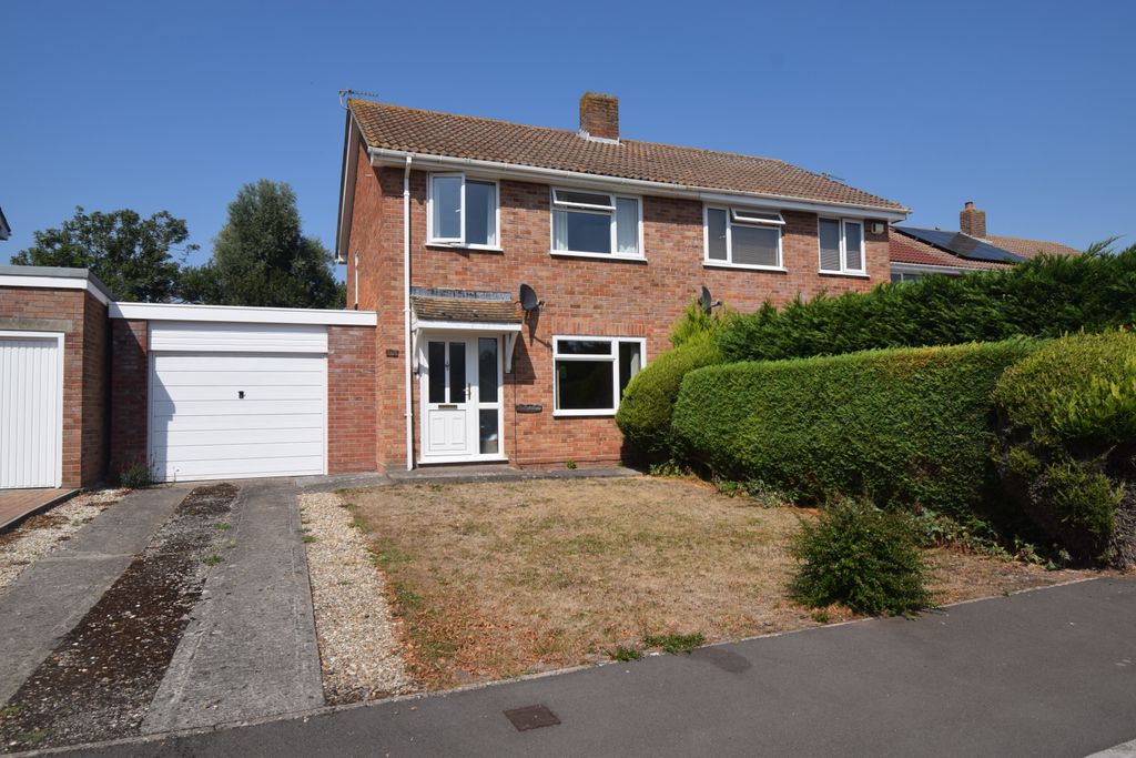 Property photo 1 of 11 External