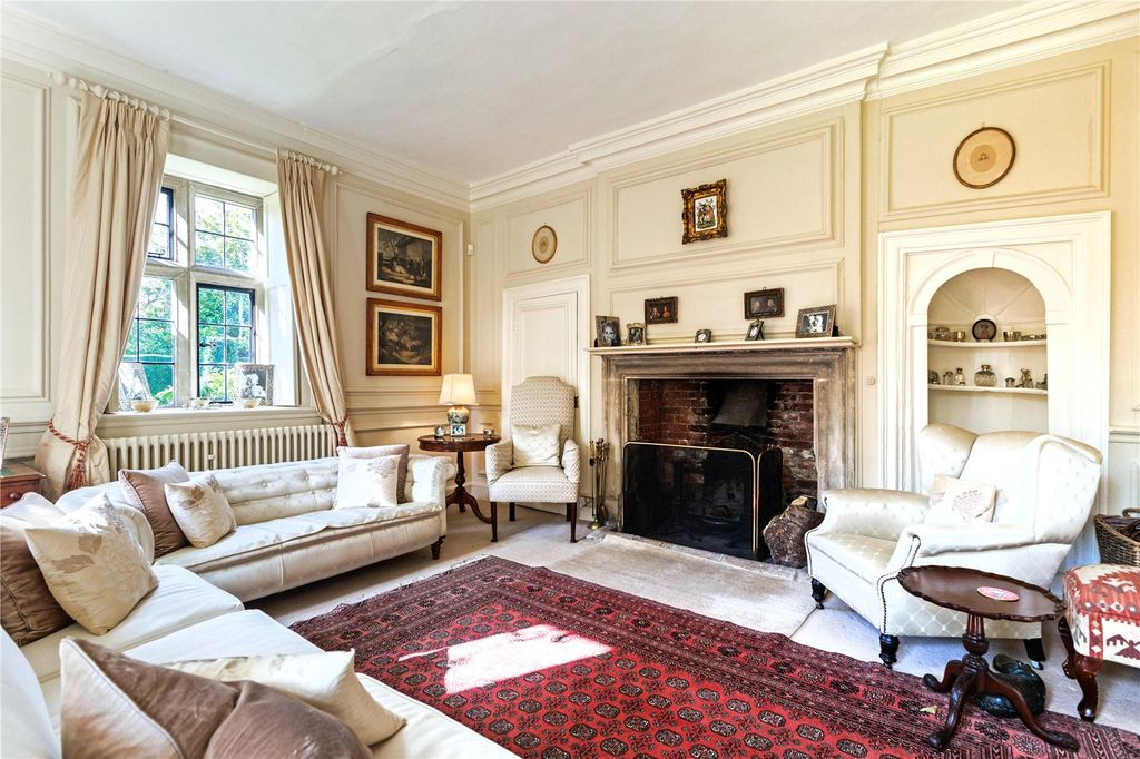 Property photo 2 of 25 Sitting Room