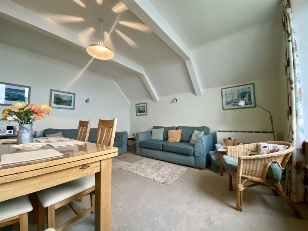 Property photo 3 of 33 4855294
