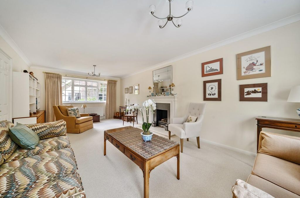 Property photo 3 of 18 1317292-10-6863E2Baf40Bd.Jpg