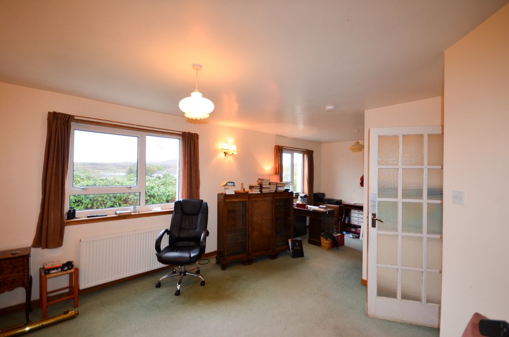 Property photo 2 of 36