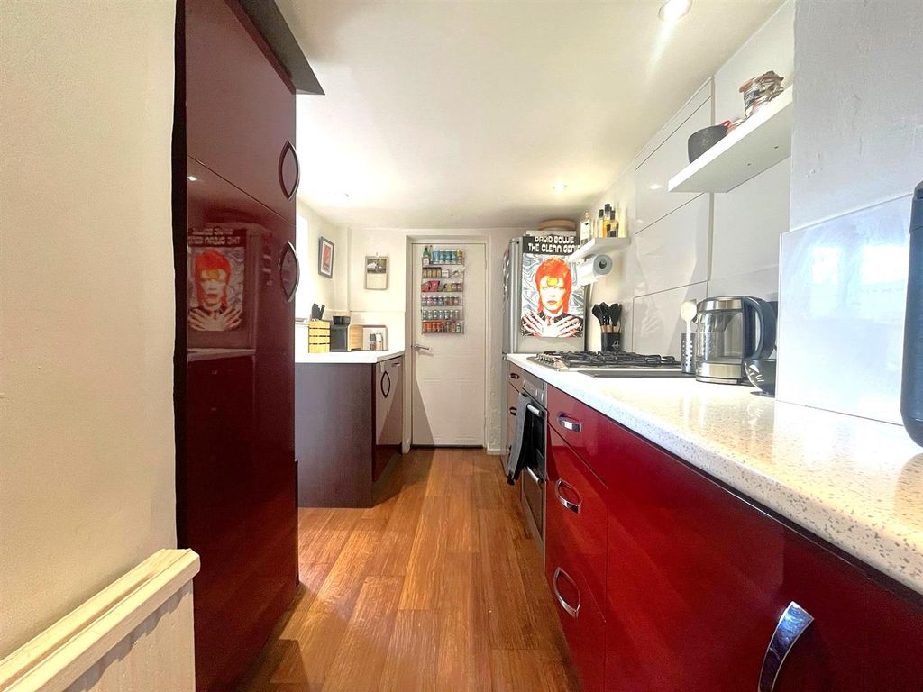 Property photo 3 of 14 Kitchen II.Jpeg