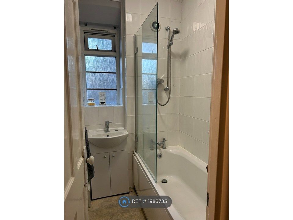 Property photo 3 of 8 Bathroom