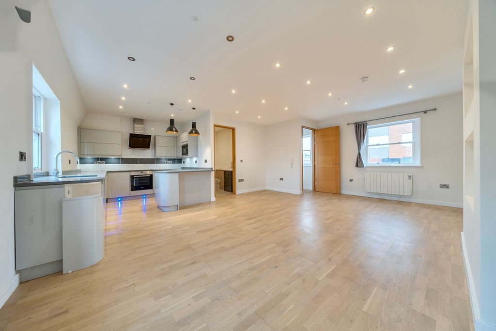 Property photo 2 of 21 Open Plan Living Room / Kitchen / Dining Room