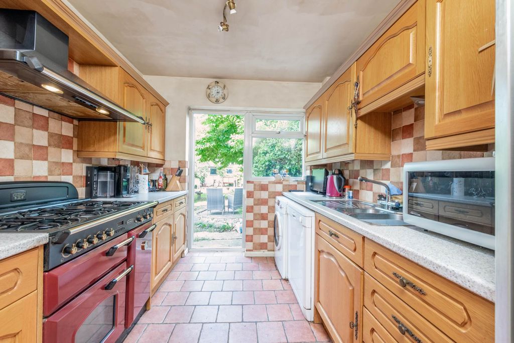 Property photo 3 of 10