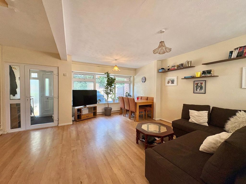 Property photo 2 of 15 Picture No. 01