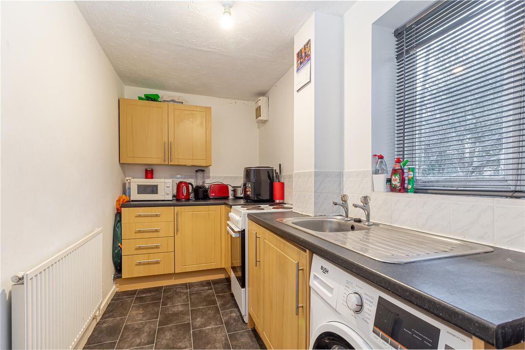 Property photo 3 of 11 Kitchen-2.Jpg