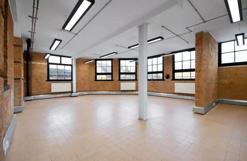 Property photo 1 of 6