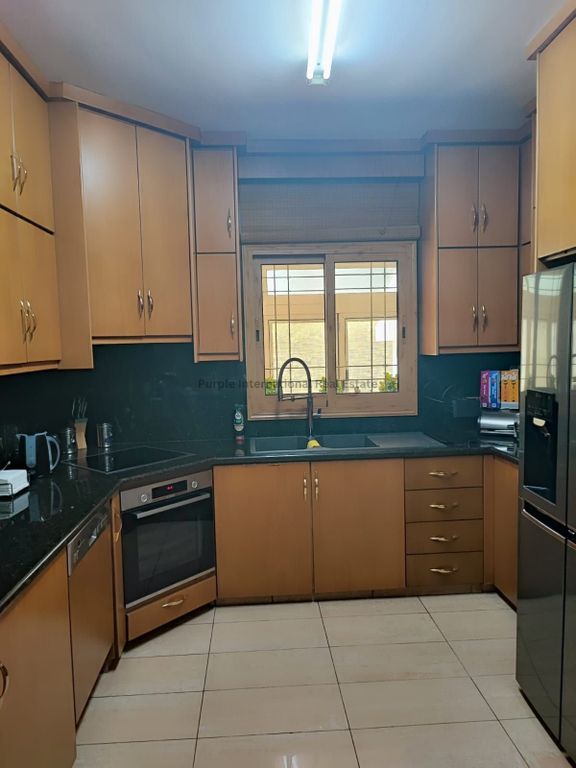 Property photo 3 of 39