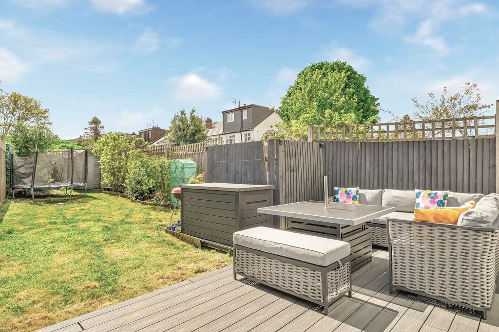 Property photo 3 of 30 Photo 29