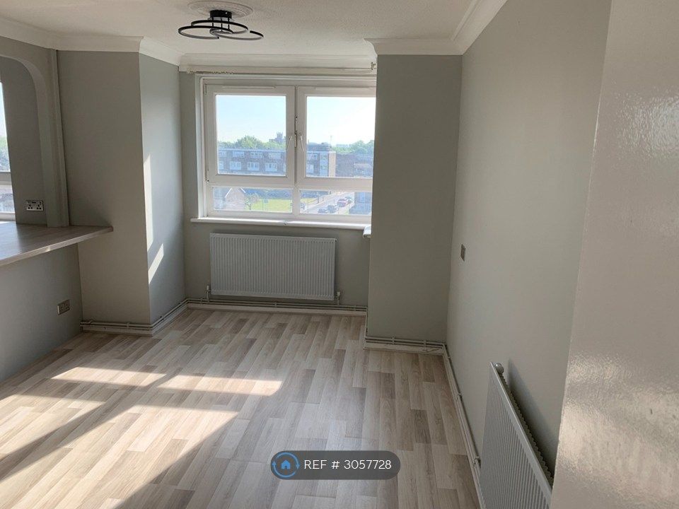 Property photo 3 of 5 Living Room