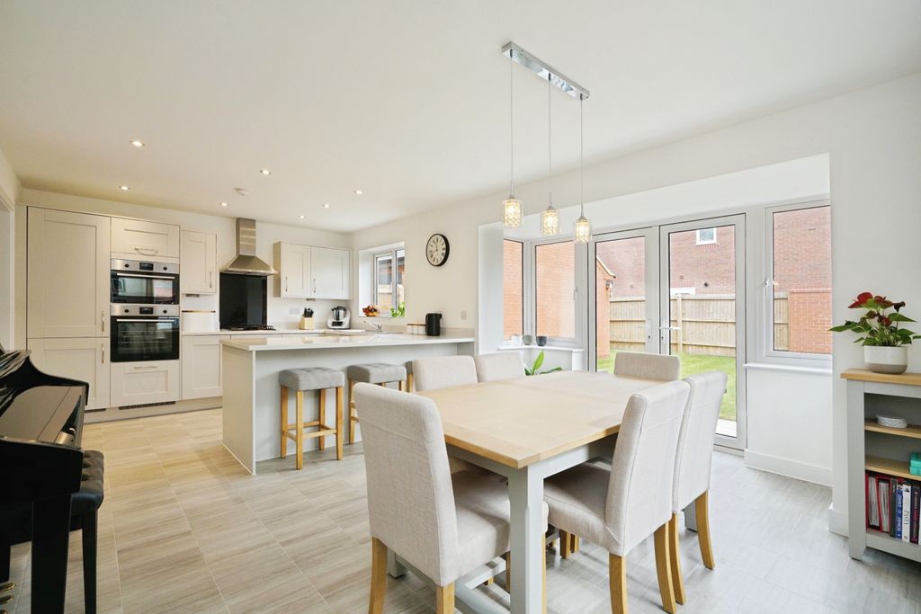 Property photo 3 of 27 Photography