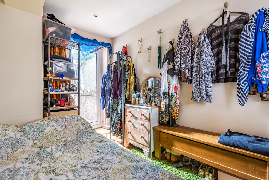 Property photo 3 of 5 760426 (4)