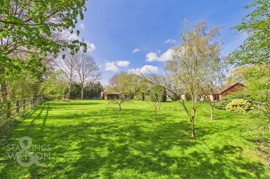 Property photo 3 of 43