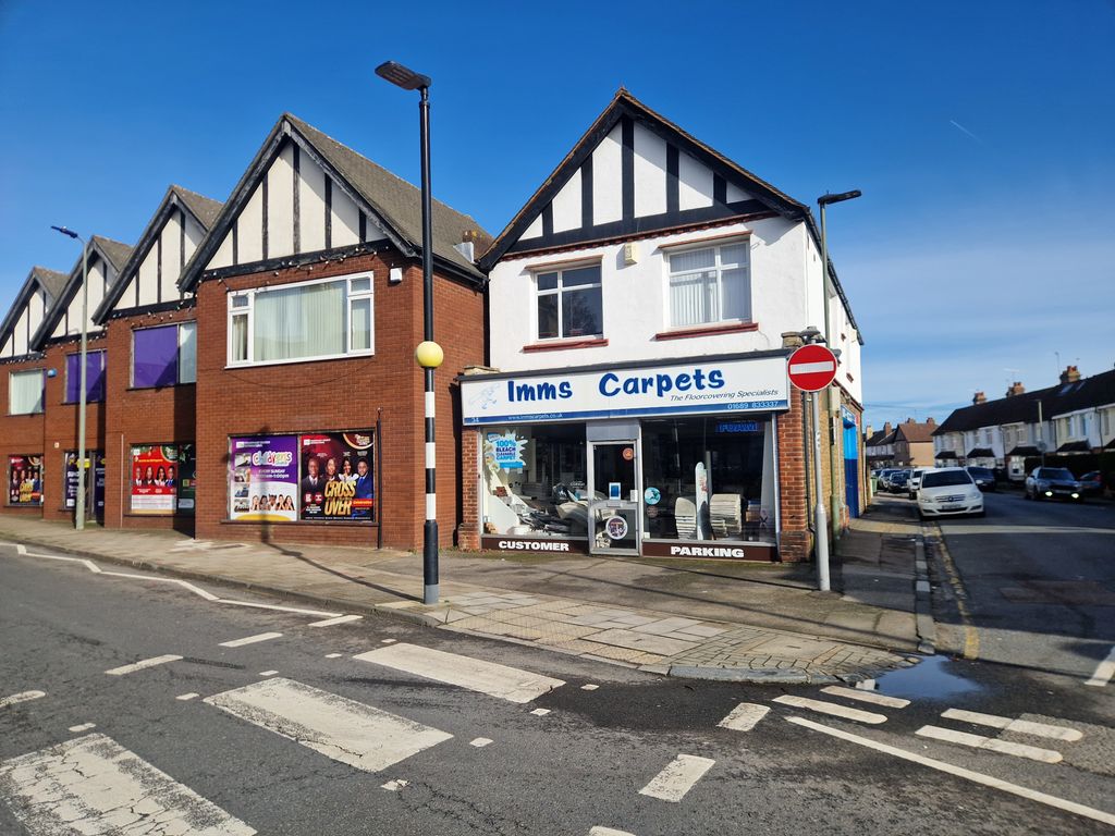 Property photo 2 of 8