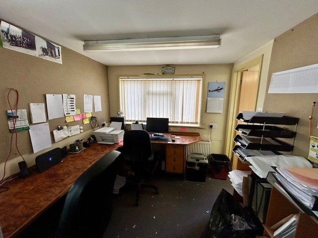 Property photo 3 of 8 Photo 15