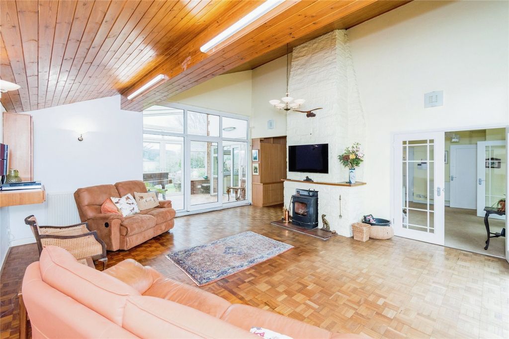 Property photo 3 of 35 Picture No. 22